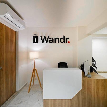 Wandr Hotel- Near Mg Road バンガロール エクステリア 写真